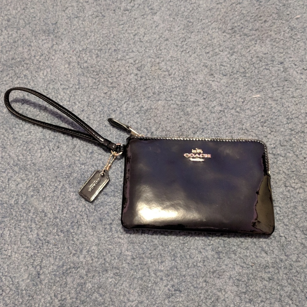 🌟NEW🌟 Black Coach Wristlet!